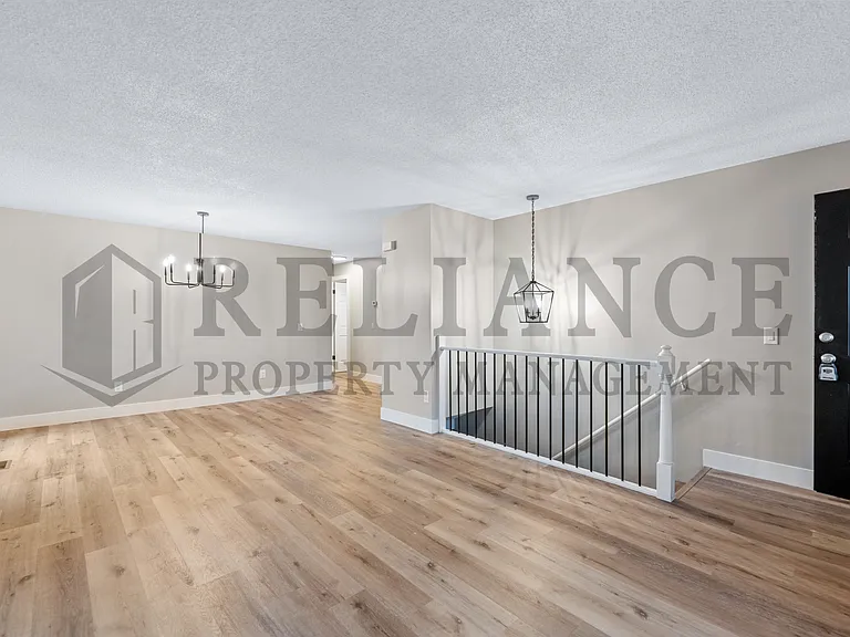 6908 W Oneil St — Photo 8