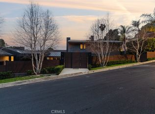 8808 Thrasher Ave, Los Angeles, CA 90069