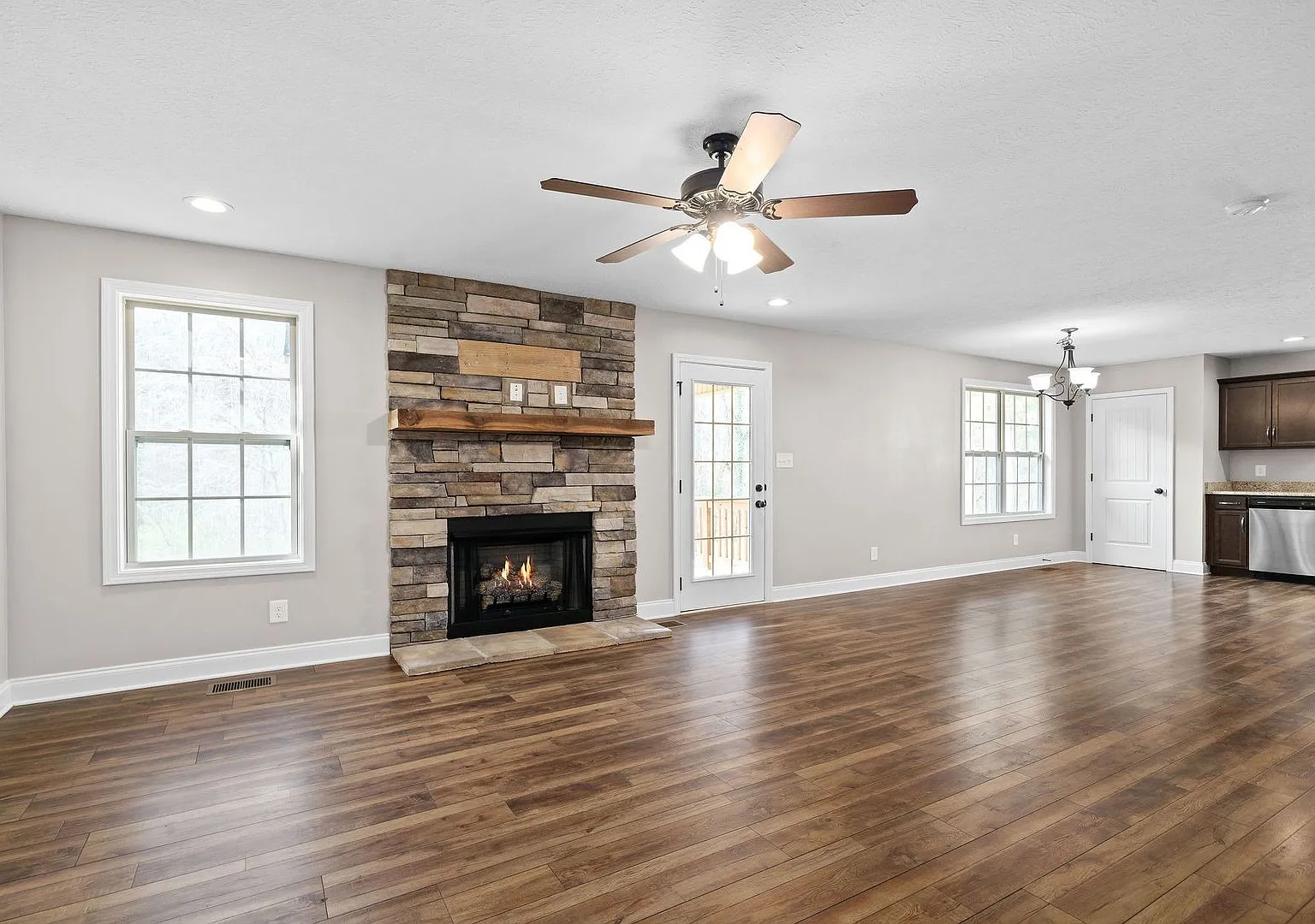 1709 Rains Road — Photo 4