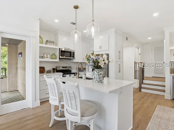 3 Shelter Cove Ln APT 7445, Hilton Head Island, SC 29928