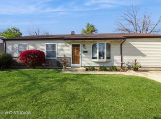 520 Camden Ave, Romeoville, IL 60446