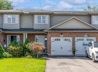 31 1/2 Thorold Rd E, Welland, ON L3C3T3