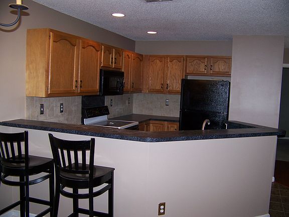 Kitchen with Counter