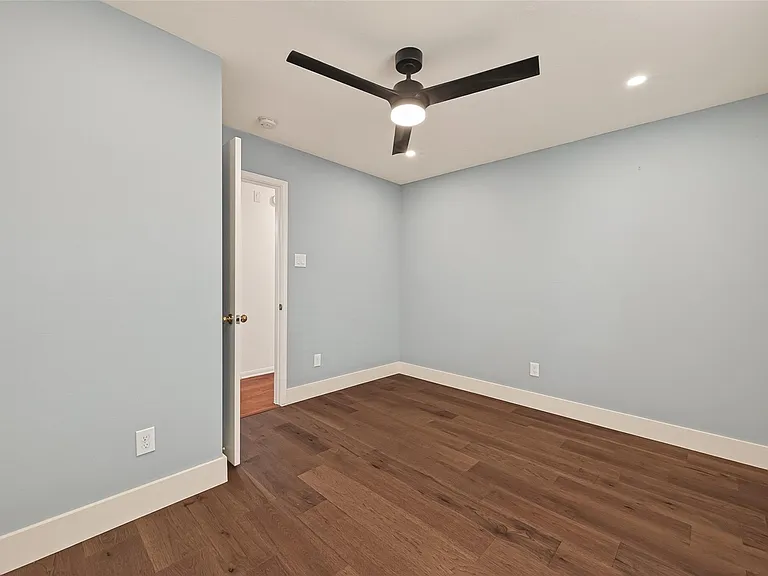 7231 River Pines Dr — Photo 21