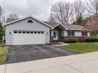 102 Madison St, Baraboo, WI 53913