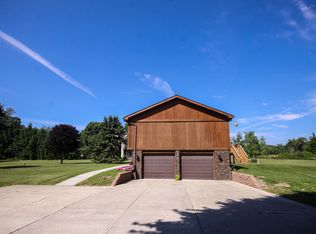 7640 Trumble Rd, Columbus, MI 48063