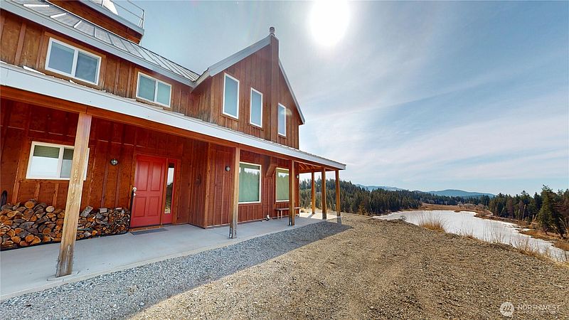 4th image of 17 Teal Lake Road N