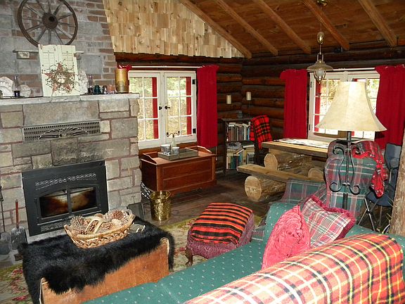 Cozy Living Area
