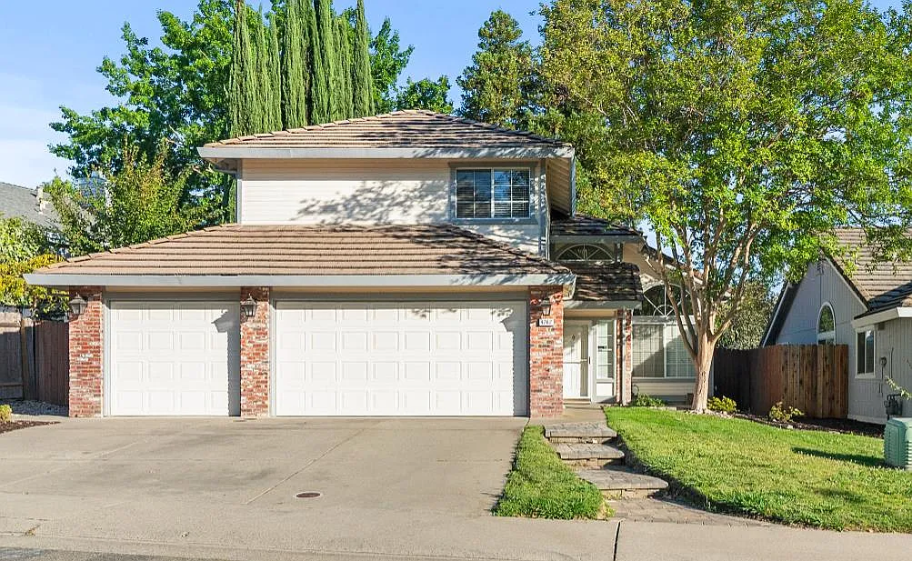 4762 Careo Dr photo 1