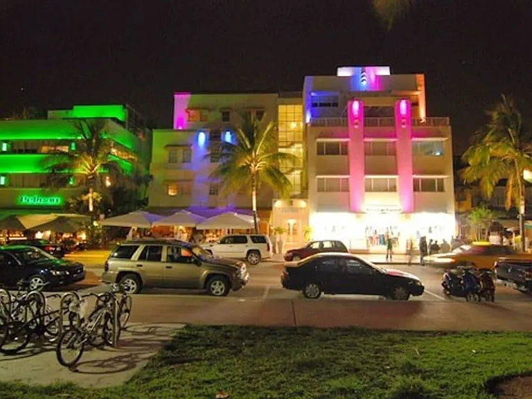 Ocean Dr — Photo 39