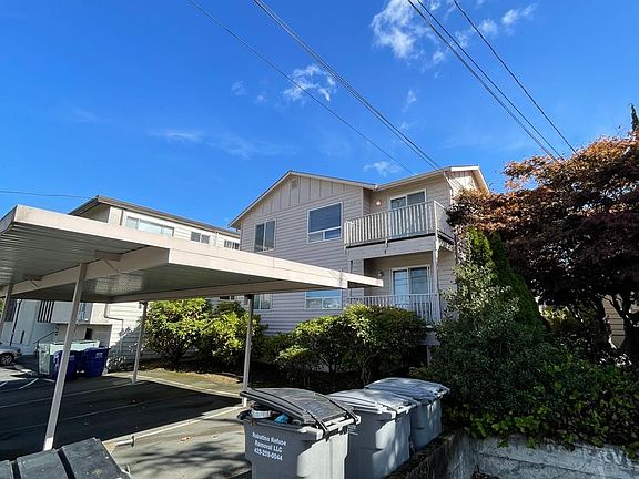 5th image of 3208 Rockefeller Ave #D
