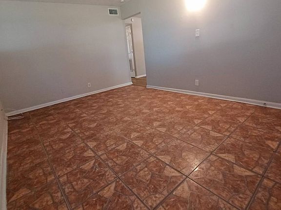5th image of 2302 W 17th St