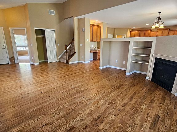 3rd image of 13955 E 107th Ave
