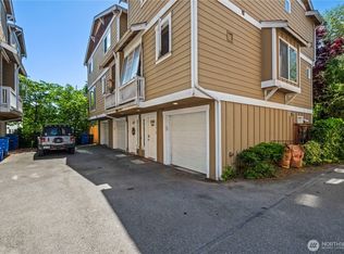 12041C 33rd Ave NE, Seattle, WA 98125