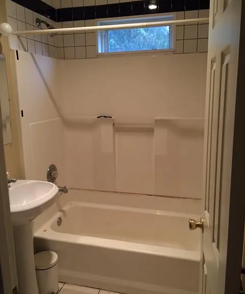 2701 S 51st Ct — Photo 7