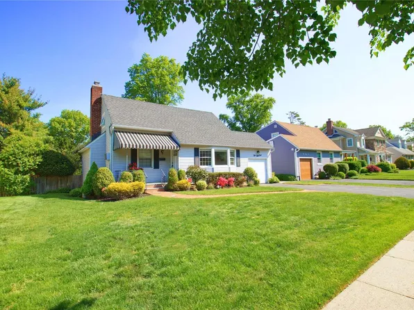 159 Chestnut Street, Garden City, NY 11530