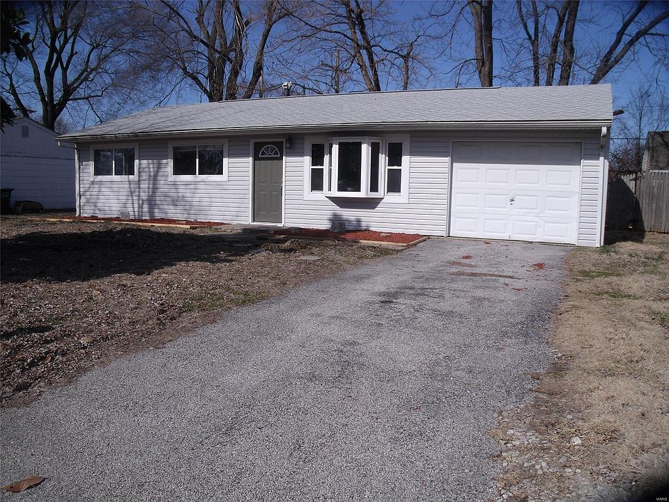 1st image of 8827 Parkdale Dr