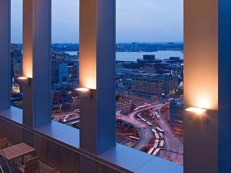 350 W 42nd St #17K — Photo 19