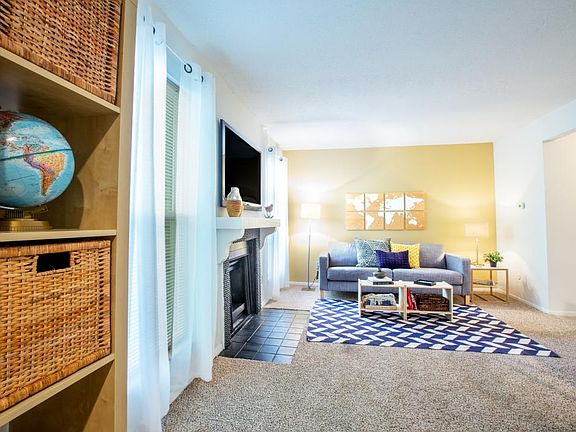 5th image of 9075 Autumn Woods Dr #Ad3b