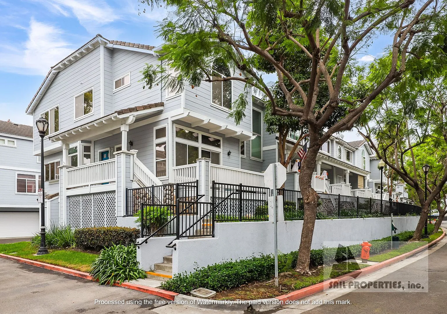 Gorgeous updated Townhouse in Orange! — Photo 4
