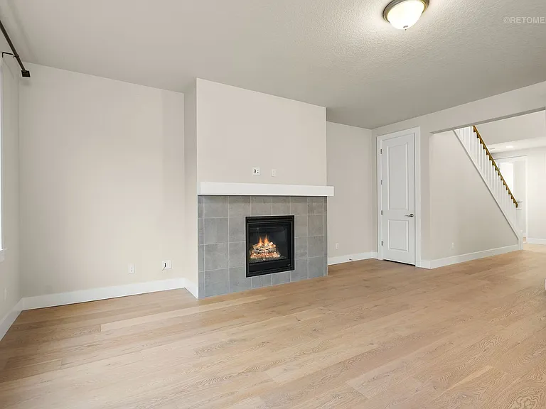 11678 NW Kearney St — Photo 7