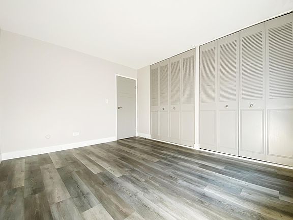 5th image of 8340 W Catherine Ave #620