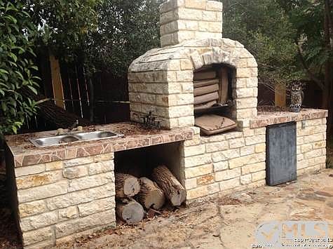 3rd image of 6119 Oakwood Trl
