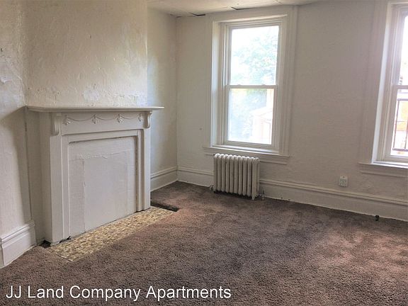 2nd image of 5469 Black St APT 4