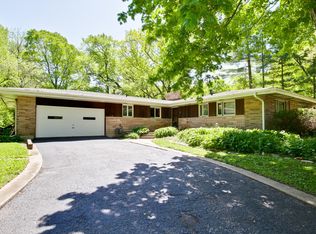 86 Lincolnshire Dr, Lincolnshire, IL