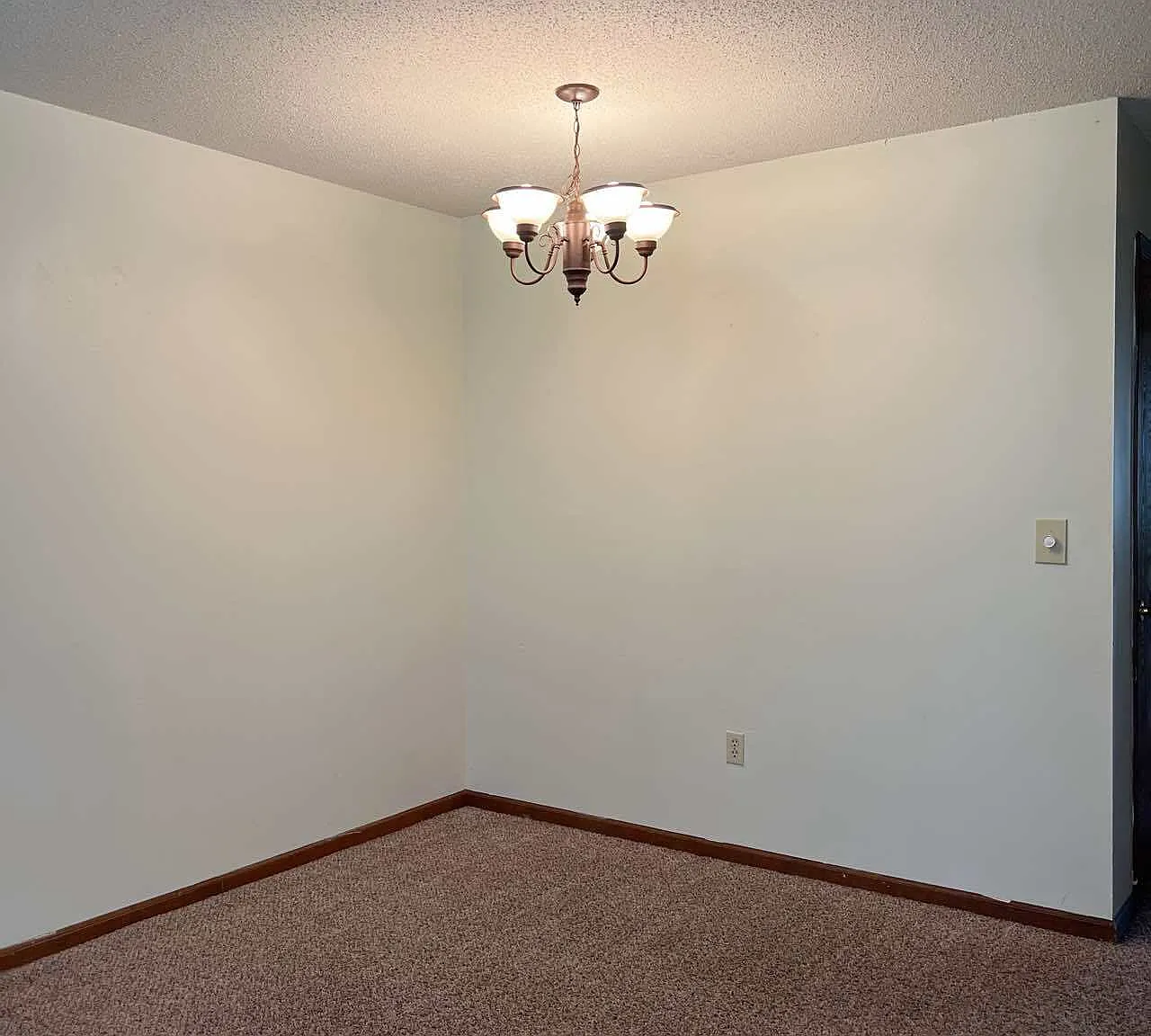 700 South Holden Street — Photo 2