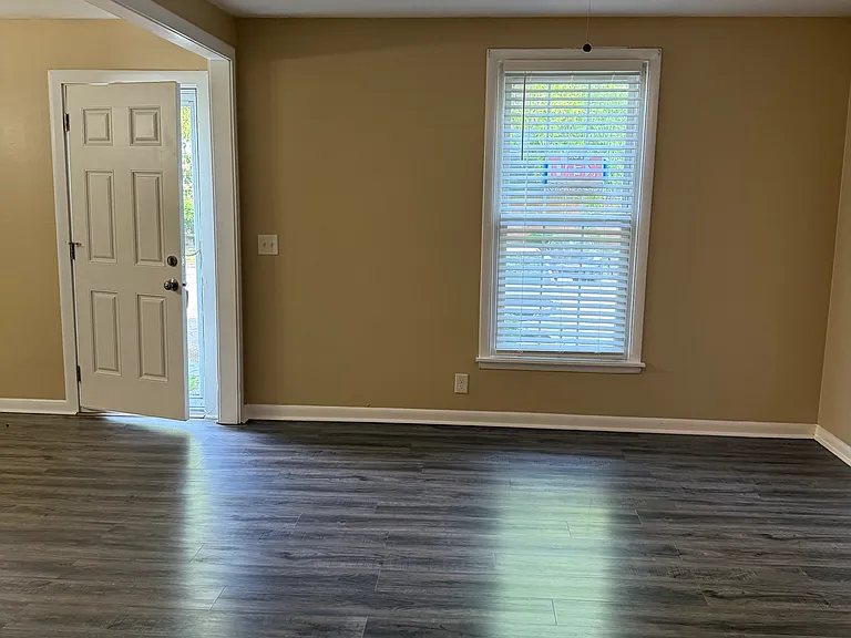 323 Forest Park Rd #7-3 — Photo 10