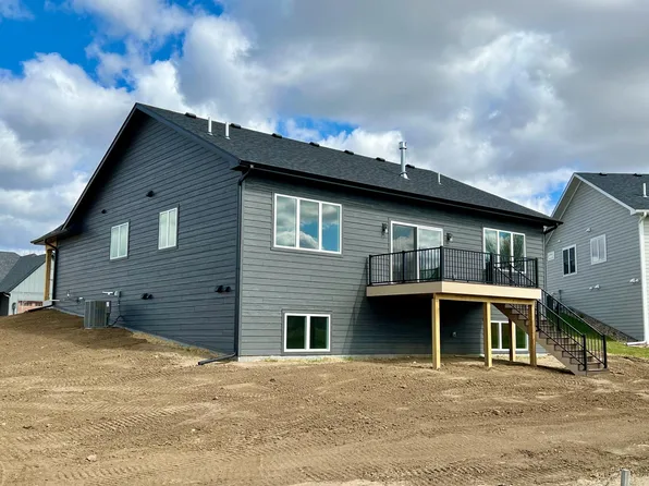 1903 Erie Dr, Northfield, MN 55057