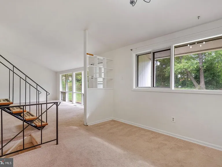 6318 Willowood Ln — Photo 25