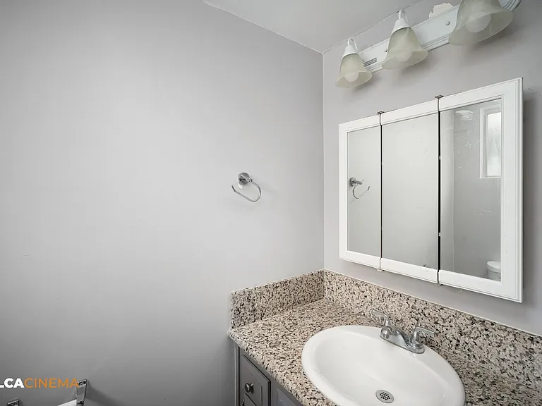 322 Decatur St — Photo 7