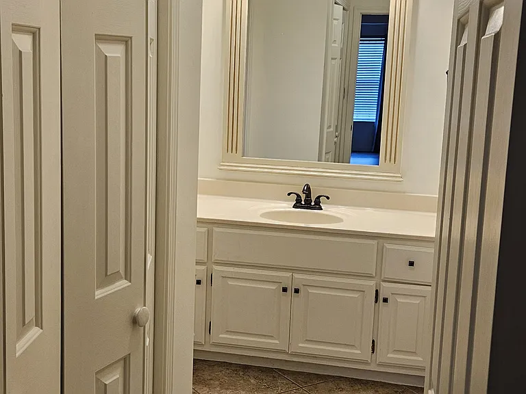 623 N Gloster St #410 — Photo 20