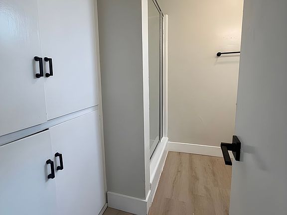4th image of 2904 9th Ave #7