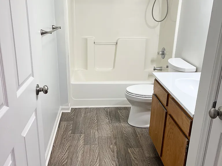 Ridge View Apartments — Photo 13
