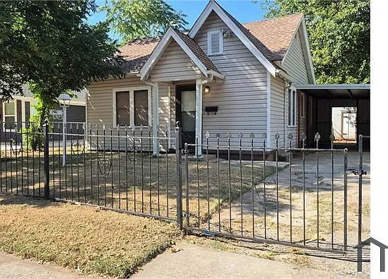 2 bed, 790 sqft, $1,000 — Photo 1