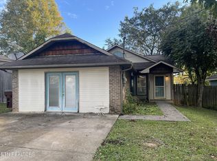 2128 Victoria Ln, Alcoa, TN 37701