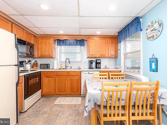3rd image of 12204 Assawoman Dr #3N
