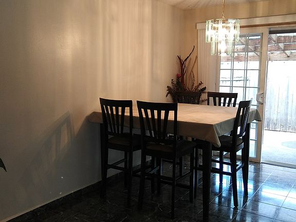 5th image of 2765 SE 44th Ct