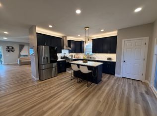 7826 N 153rd St, Bennington, NE 68007
