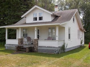 1904 Harrison Ave, Cheboygan, MI 49721