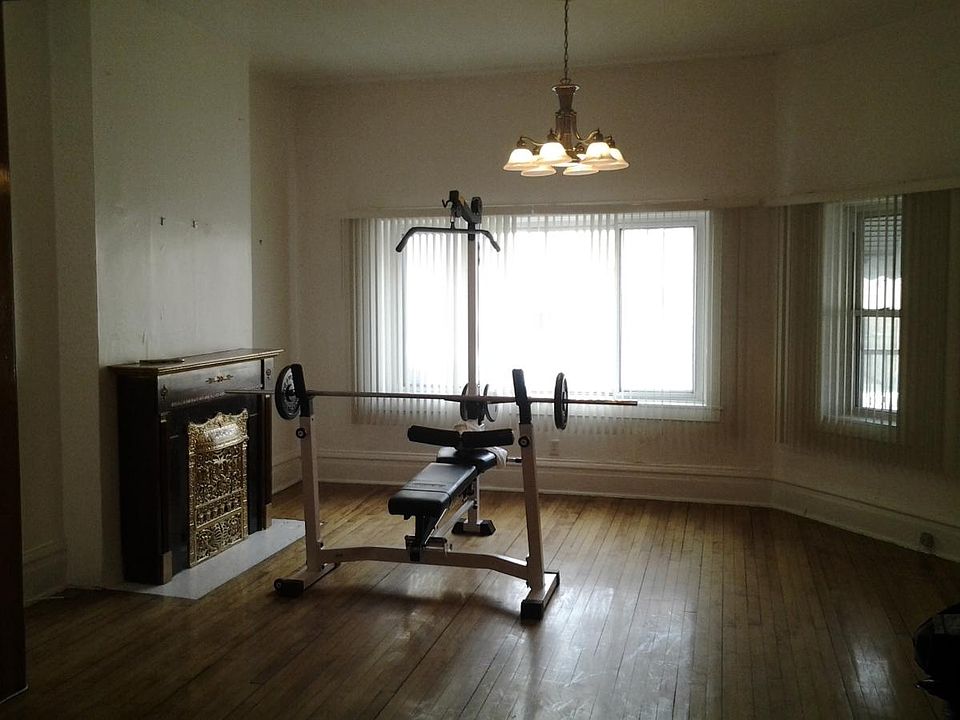 1st image of 2253 W North Ave #1