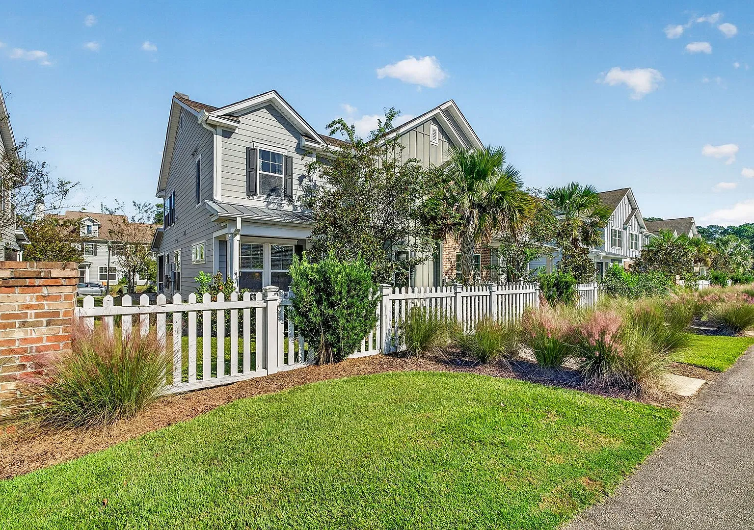 Enjoy the Best of Mount Pleasant Living — Photo 3