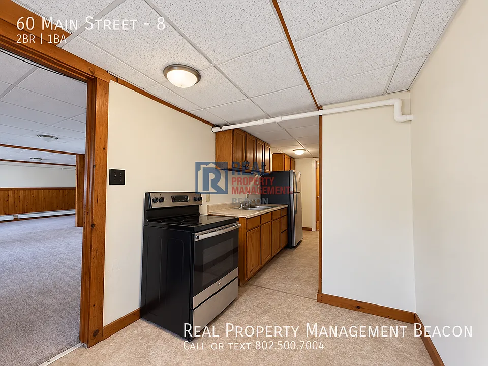 60 Main St #8