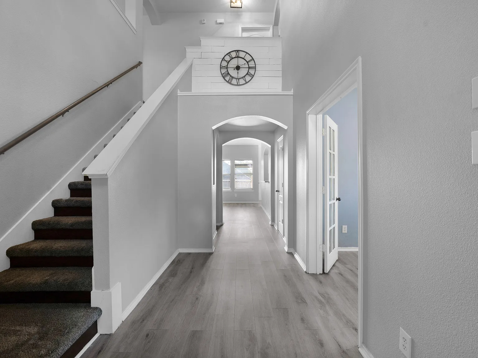 4 bed, 2463 sqft, $3,000 — Photo 4