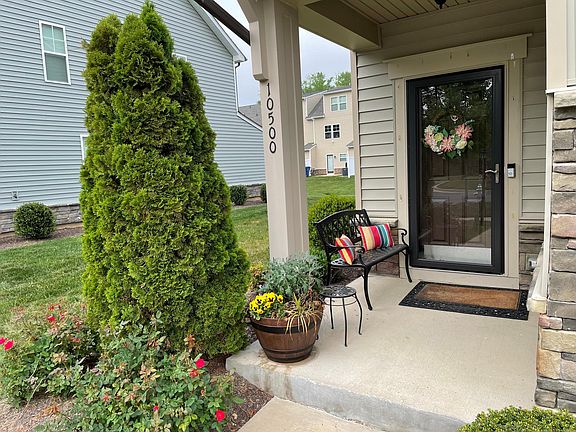 3rd image of 10500 Marions Way