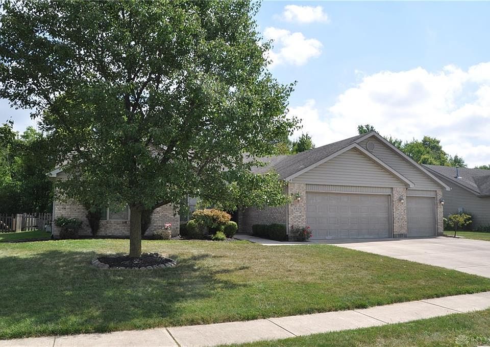 1st image of 2573 Huntington Dr