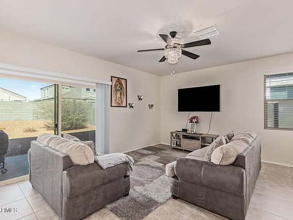 4th image of 30986 W MITCHELL Drive
